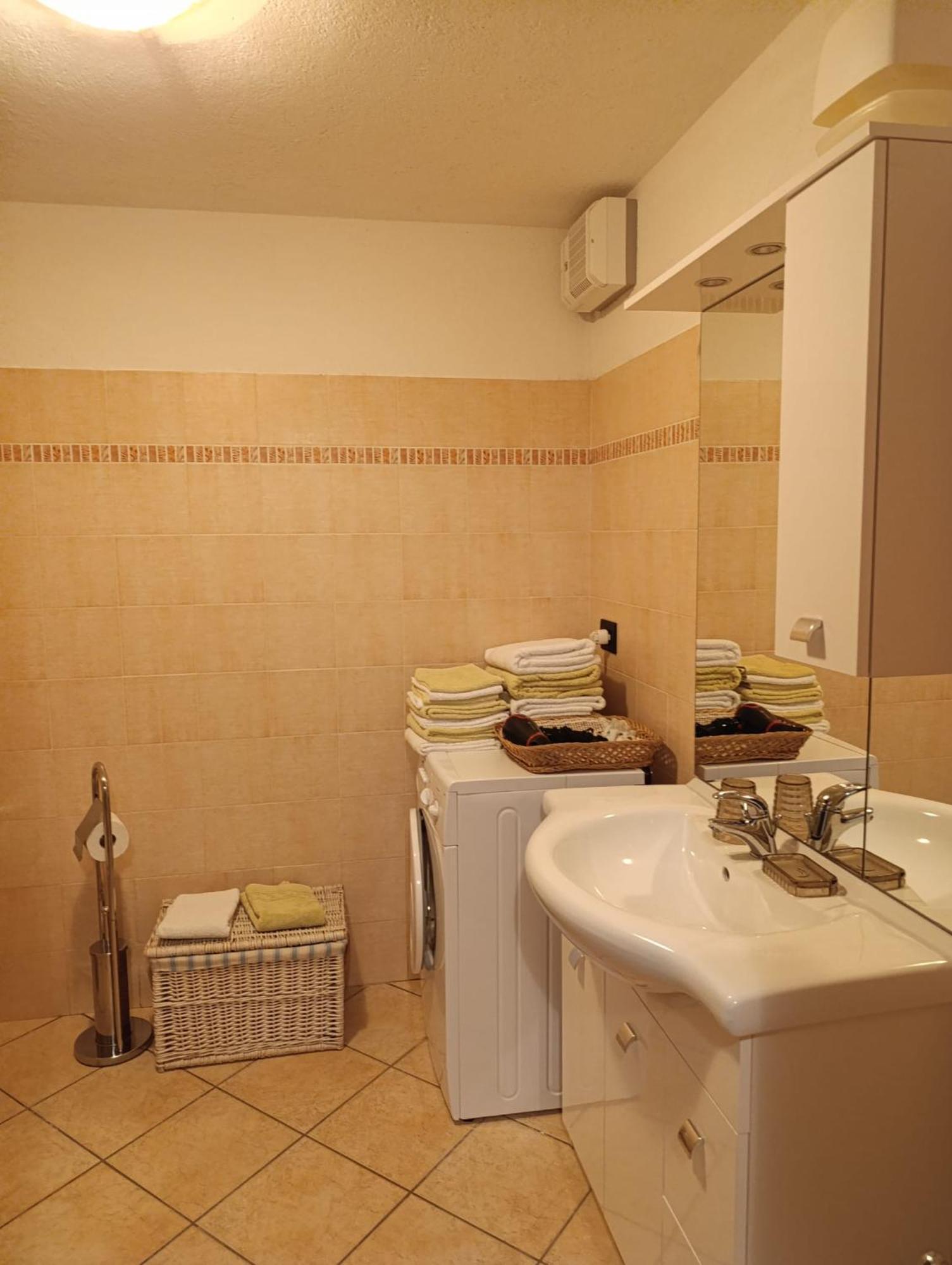 Appartement Casa Fedora à Saint-Vincent Extérieur photo